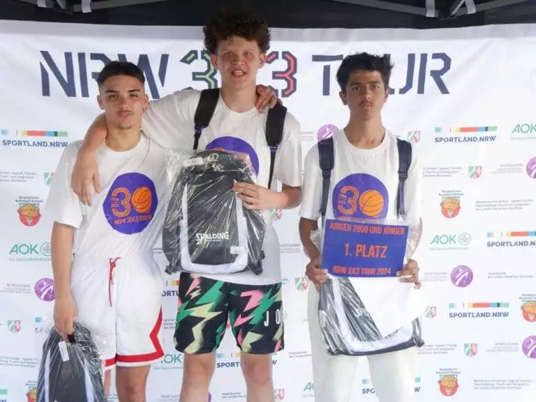 Court Kings